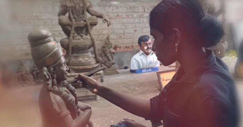 களிமண்ணில் கலைவண்ணம் : சிலை தயாரிப்பில் அசத்தும் இளம்பெண் – சிறப்பு தொகுப்பு!