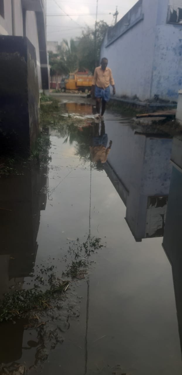 கழிவு நீர் ஓடை வசதி செய்து தர பொதுமக்கள் கோரிக்கை