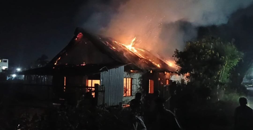 லத்தேரி அருகே ஊதுபத்தி தயாரிக்கும் தொழிற்சாலையில் தீ விபத்து