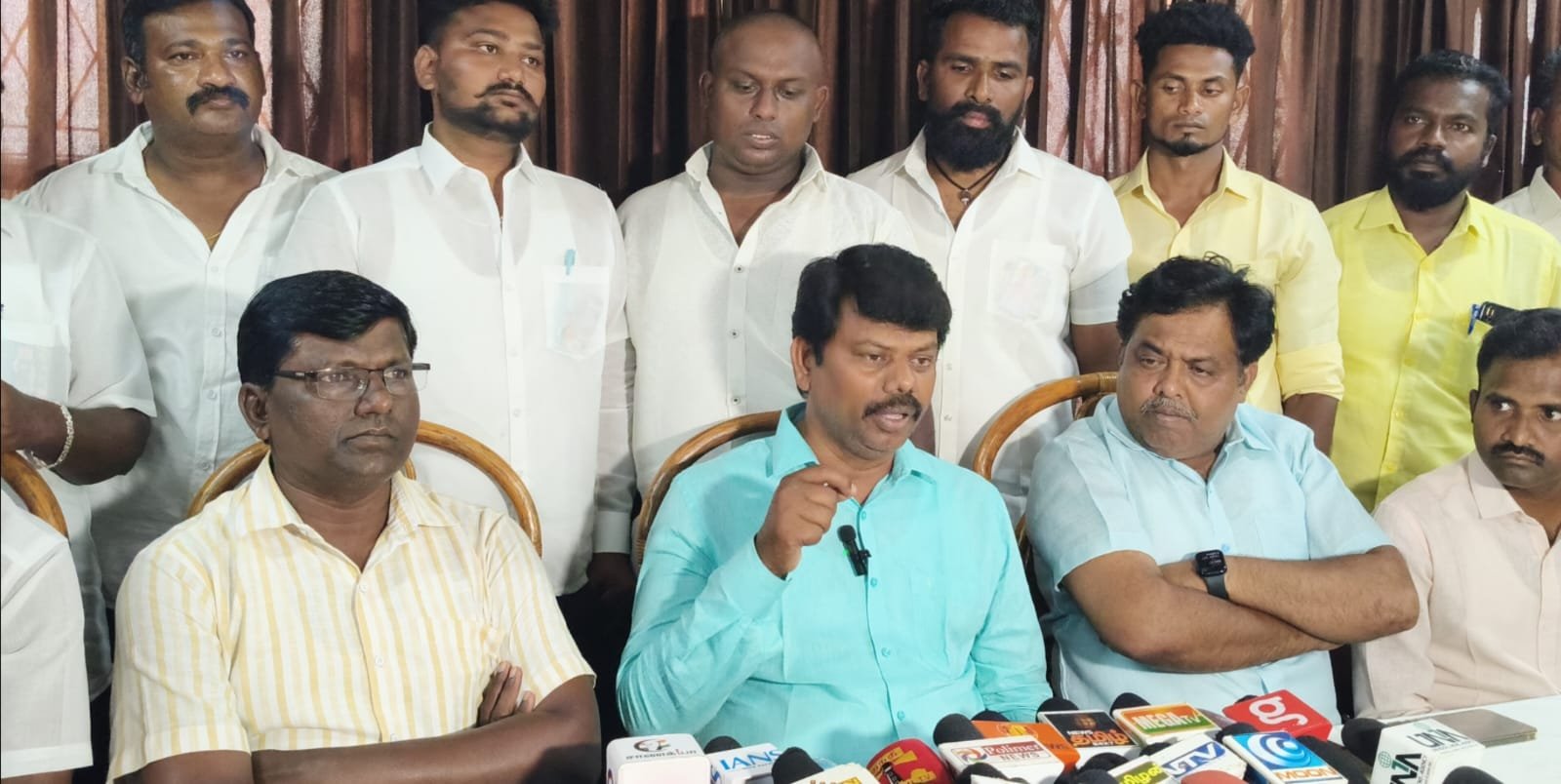 ஒன்றிய அரசு தமிழகத்தில் மும்மொழிக் கொள்கையை திணிக்கக் கூடாது. நாகை திருவள்ளுவன் கண்டனம்.