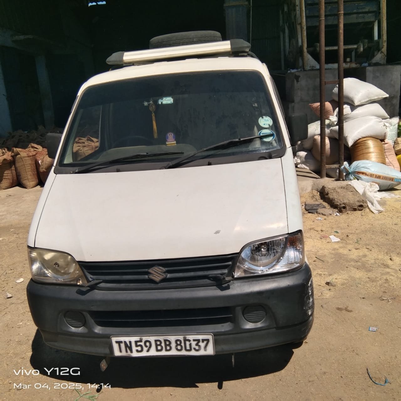 திண்டுக்கல்லில் அரிசி அரவை மில்லில் 3000 கிலோ ரேஷன் அரிசி, பாலிஷ் செய்யப்பட்ட 1,200 கிலோ ரேஷன் அரிசி கார் பறிமுதல் பறிமுதல் – 2 பேர் கைது