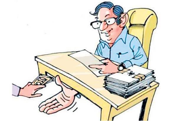 லஞ்ச ஒழிப்புத்துறையினர் மேற்கொண்ட சோதனையில் கணக்கில் வராத ₹5.60 லட்சம் பறிமுதல்!