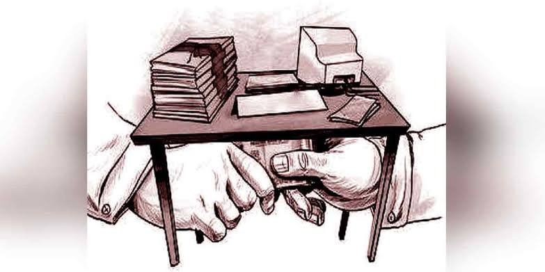 விக்கிரவாண்டி சார் பதிவாளர் அலுவலகத்தில் 2 லட்சத்து 14 ஆயிரத்து 120 ரூபாய் கணக்கில் வராத பணம் பறிமுதல்